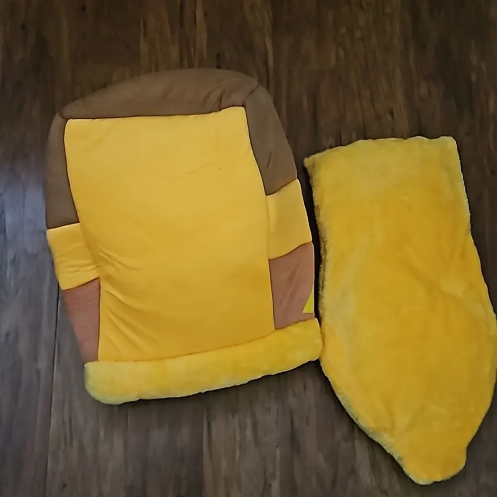 Hunnypot Plush Pet Bed with Honey Spill Pillow NWT
